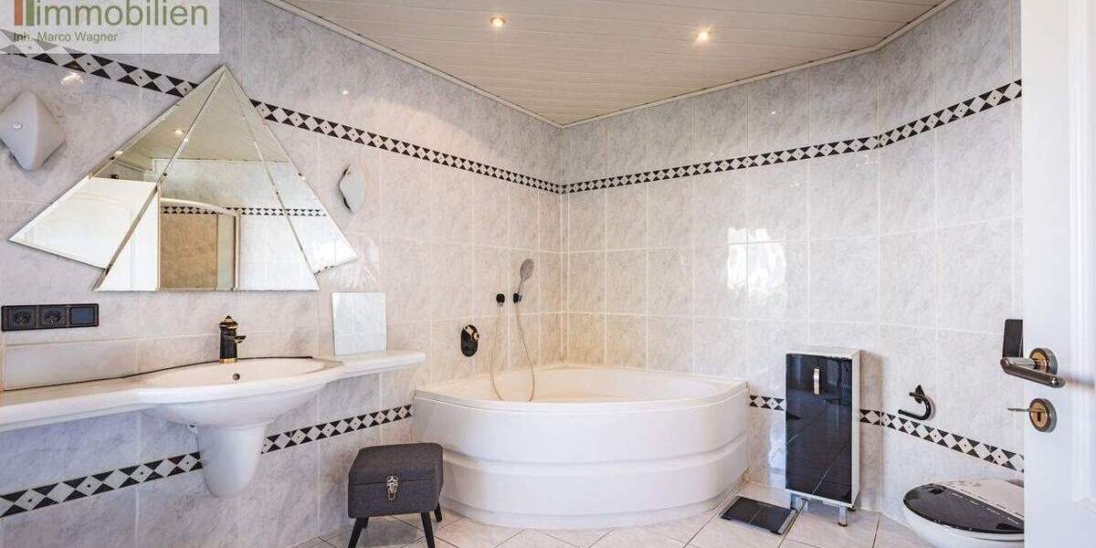 Doppelhaushälfte Roßbach - 3 Zimmer, 134 m&sup2;, 325.000&euro; | Angebot:25899057