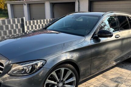 Mercedes-Benz C 220 163.000 km 14.400 &euro; Urmitz 56220