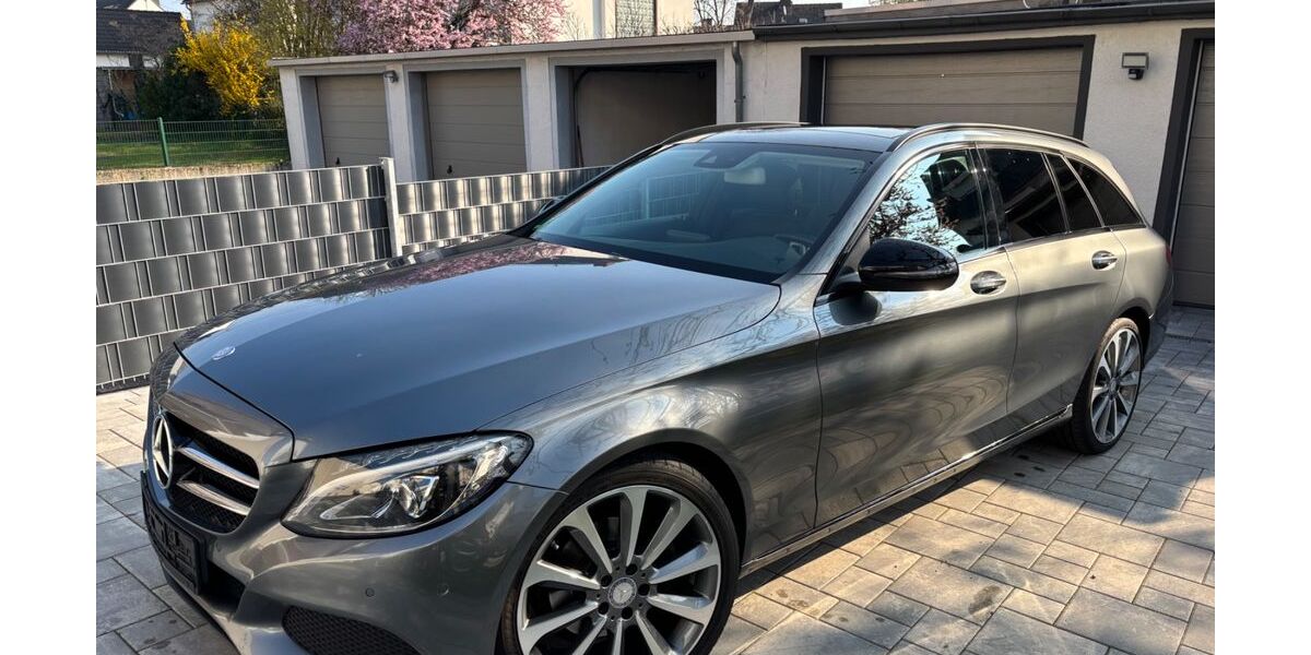 Mercedes-Benz C 220 163.000 km 14.400 &euro; Urmitz 56220
