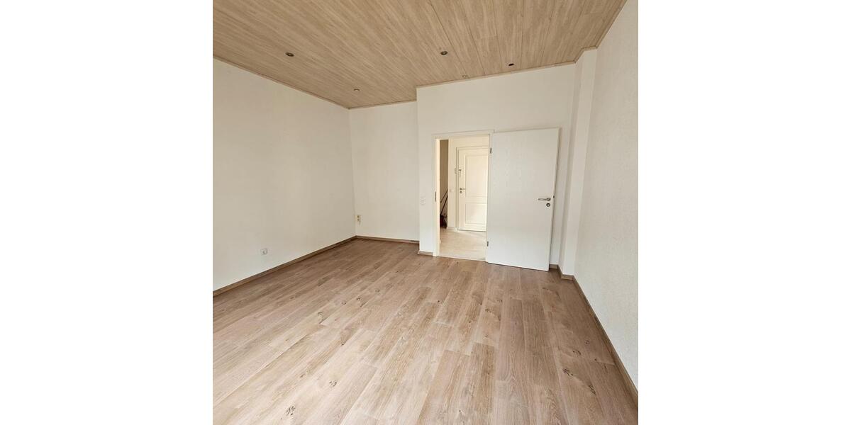 Etagenwohnung Lahnstein - 3 Zimmer, 86 m&sup2;, 670&euro; | Angebot:25840026