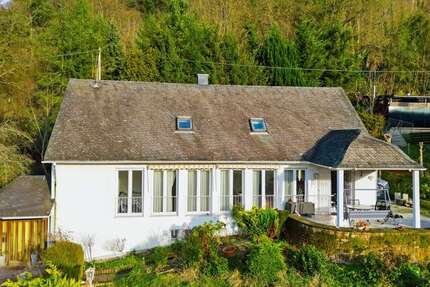 Haus Nassau - 5 Zimmer, 189 m&sup2;, 349.000&euro; | Angebot:24576311