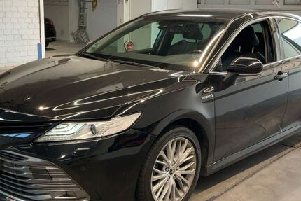 Toyota Camry 80.000 km 19.990 &euro; Oberwinter 53424