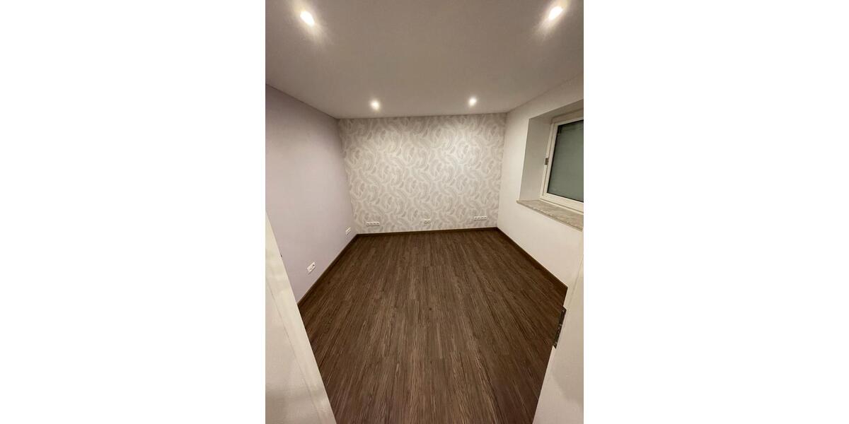 Einfamilienhaus Neuwied Feldkirchen - 7 Zimmer, 130 m&sup2;, 395.000&euro; | Angebot:26044583