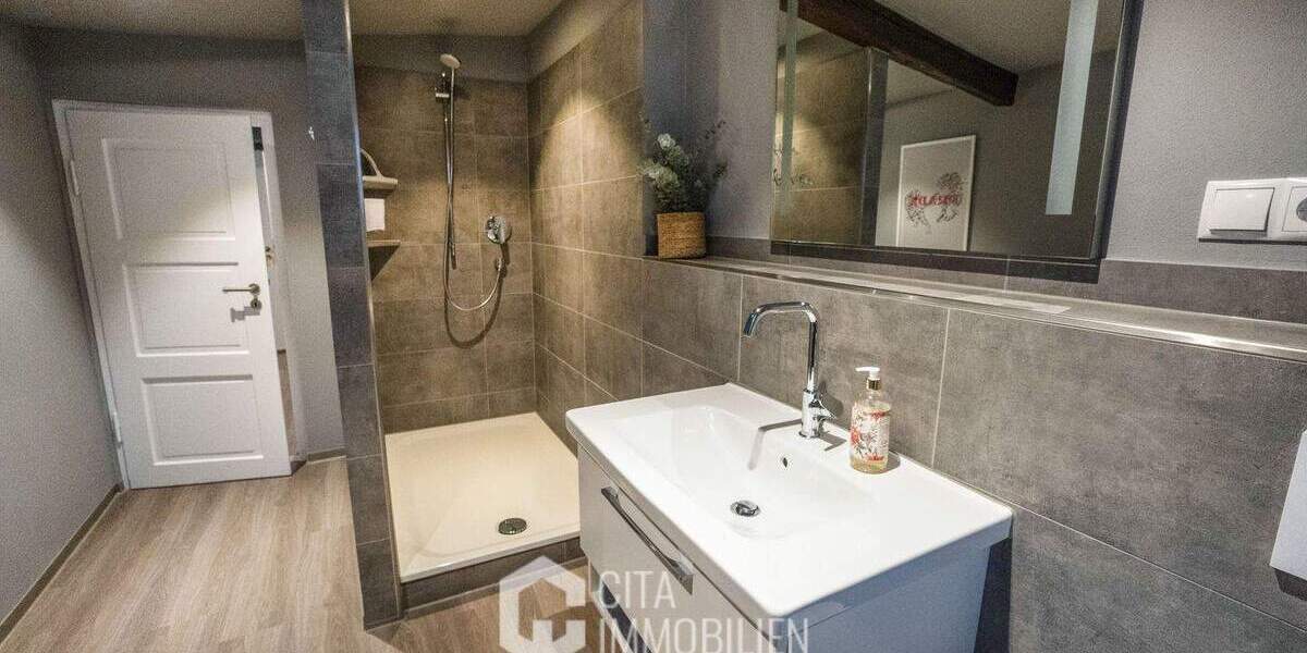 Mehrfamilienhaus, Wohnhaus Boppard - 8 Zimmer, 195 m&sup2;, 495.000&euro; | Angebot:25690346