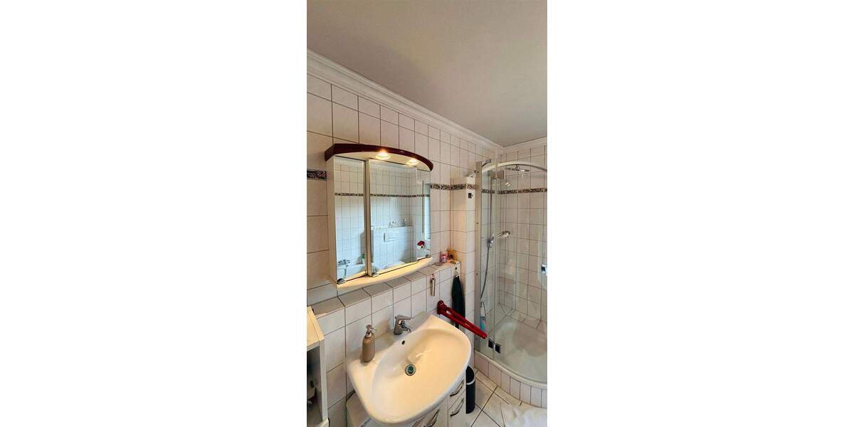 Etagenwohnung Neuwied Heimbach-Weis - 3 Zimmer, 125 m&sup2;, 315.000&euro; | Angebot:25740419