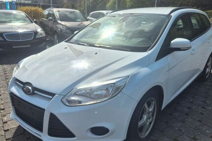 Ford Focus 272.000 km 2.590 &euro; Boppard/Bad Salzig 56154