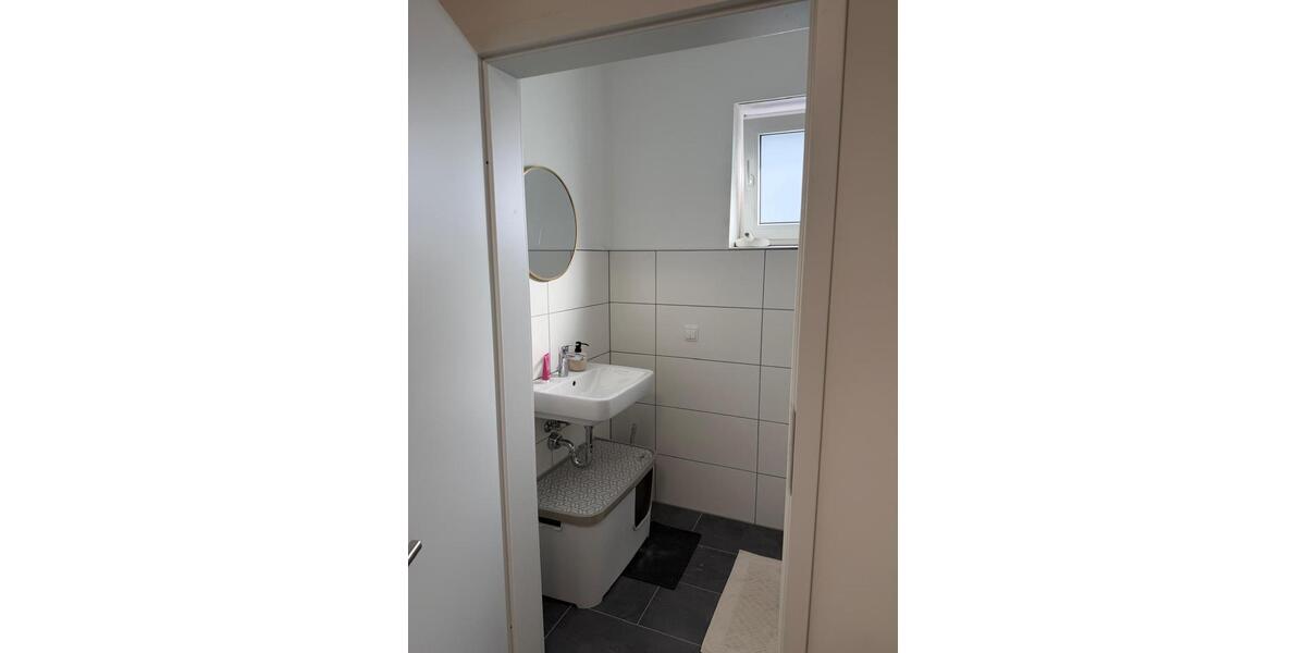 Etagenwohnung Urbach - 4 Zimmer, 123 m&sup2;, 1.250&euro; | Angebot:26000145