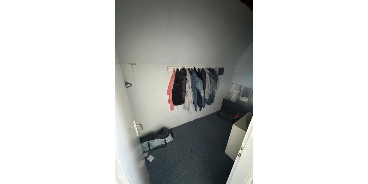 Dachgeschoßwohnung Kruft - 3 Zimmer, 80 m&sup2;, 700&euro; | Angebot:25075013