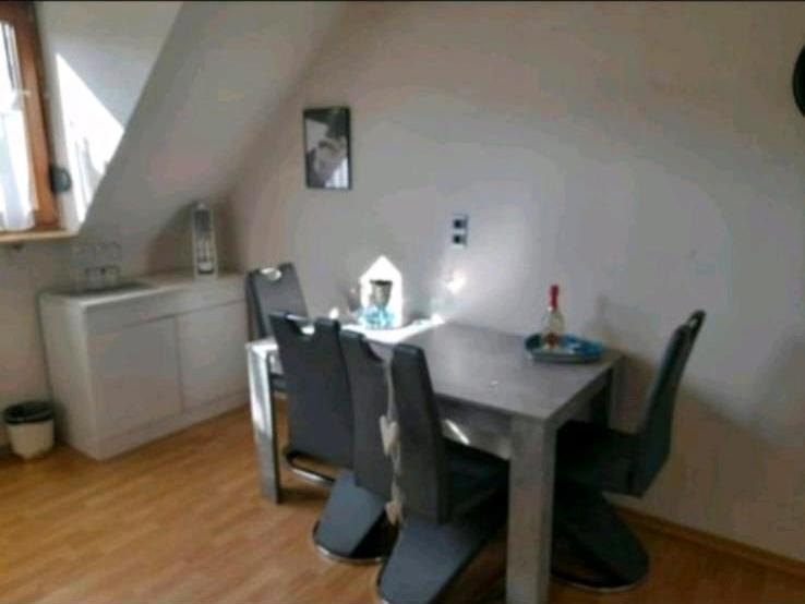 Etagenwohnung Ettringen - 1 Zimmer, 15 m&sup2;, 350&euro; | Angebot:22271517