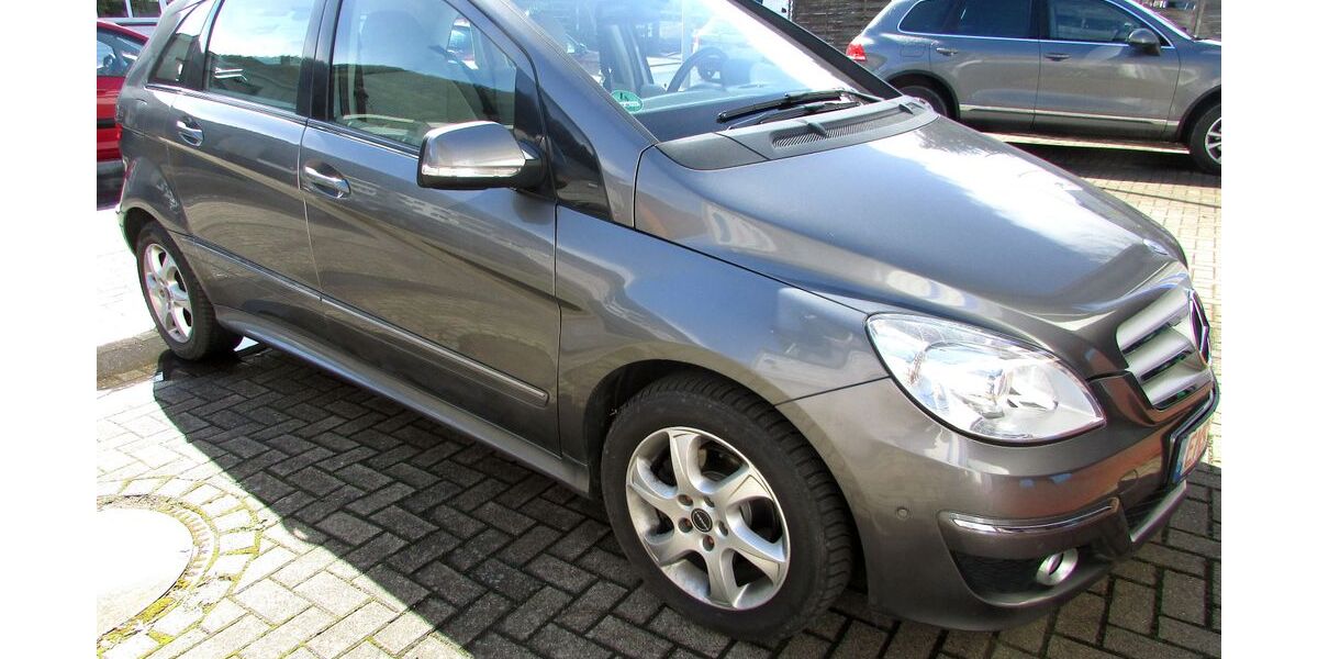Mercedes-Benz B 200 106.665 km 5.900 &euro; Bad Ems 56130