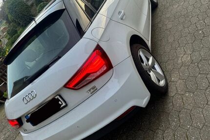 Audi A1 140.000 km 8.800 &euro; Winterwerb 56355
