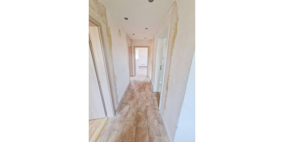 Einfamilienhaus Rüscheid - 8 Zimmer, 200 m&sup2;, 295.000&euro; | Angebot:25691878