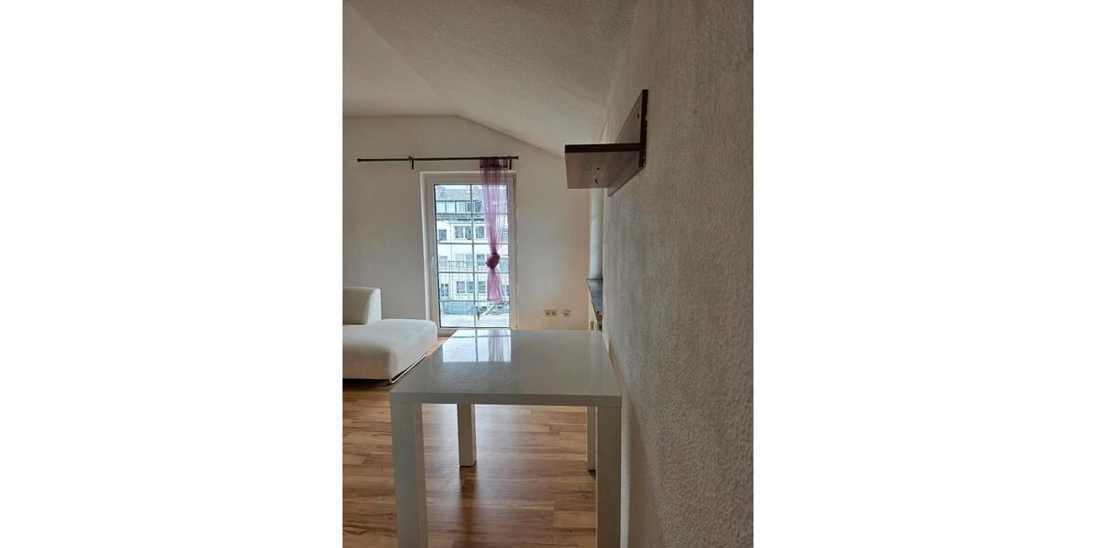 Etagenwohnung Brey - 2 Zimmer, 65 m&sup2;, 750&euro; | Angebot:26662809