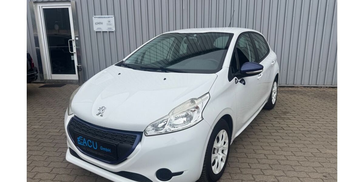 Peugeot 208 74.122 km 5.890 &euro; Urmitz 56220