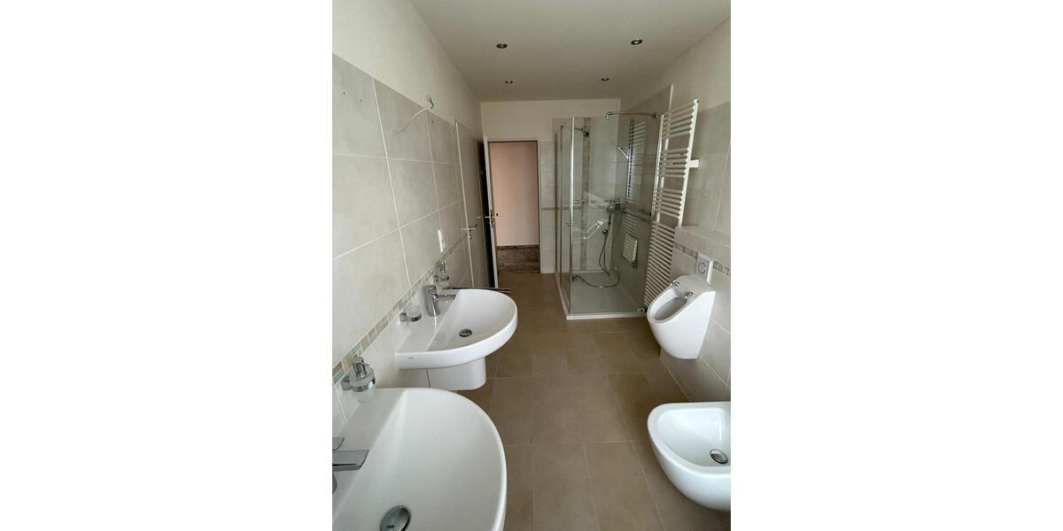 Etagenwohnung Halsenbach - 6 Zimmer, 165 m&sup2;, 990&euro; | Angebot:25755116