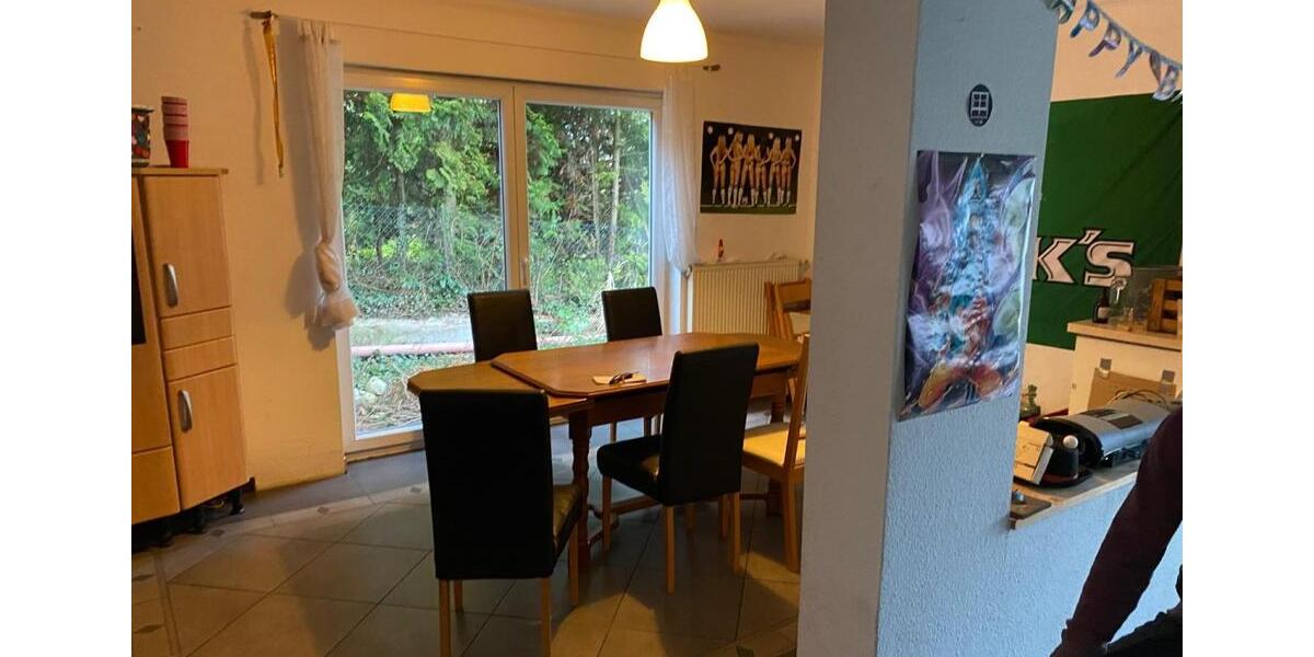 Etagenwohnung Sinzig - 7 Zimmer, 285 m&sup2;, 470&euro; | Angebot:25516747