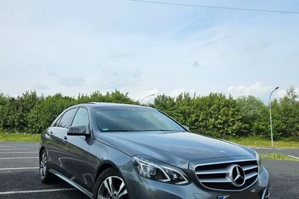 Mercedes-Benz E 220 214.500 km 14.250 &euro; Windhagen 53578