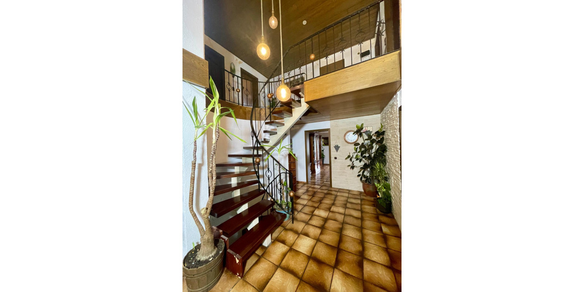 Einfamilienhaus Steimel - 8 Zimmer, 190 m&sup2;, 365.000&euro; | Angebot:25053353