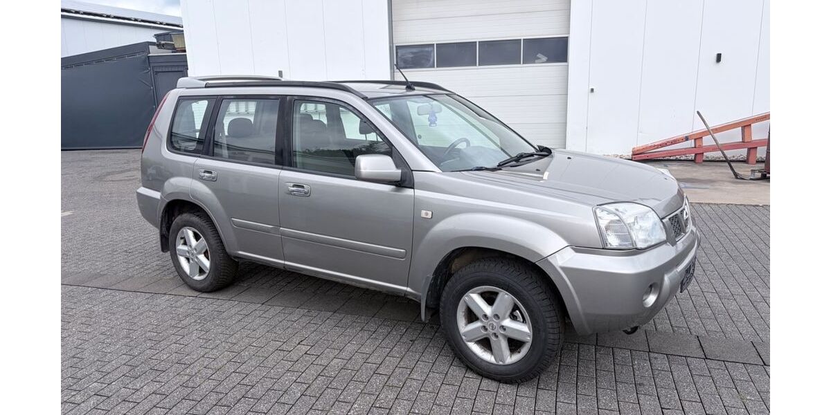 Nissan X-Trail 196.000 km 3.999 &euro; Breitscheid 53547