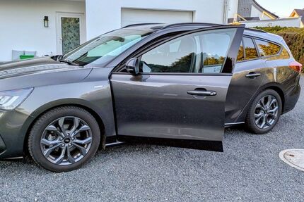 Ford Focus 30.085 km 22.400 &euro; Vettelschoß 53560