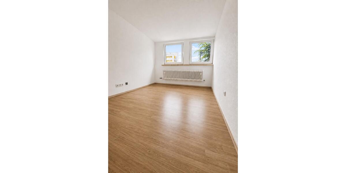 Etagenwohnung Neuwied - 6 Zimmer, 150 m&sup2;, 1.300&euro; | Angebot:26665537