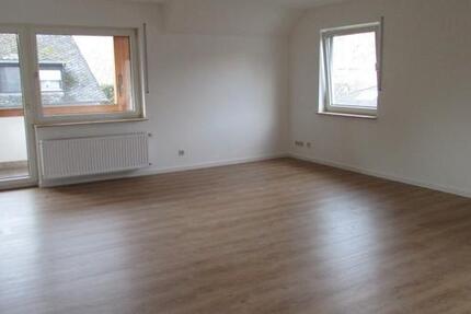 Wohnung Dieblich - 3 Zimmer, 103 m&sup2;, 800&euro; | Angebot:24753093