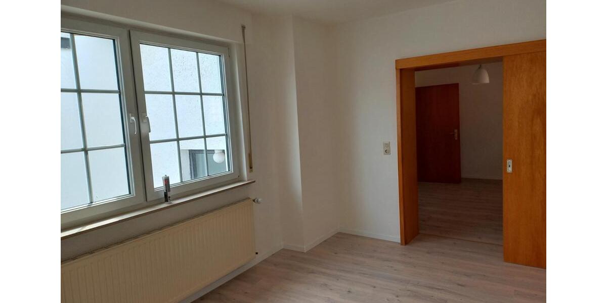 Einfamilienhaus Andernach - 5 Zimmer, 110 m&sup2;, 1.050&euro; | Angebot:26198999