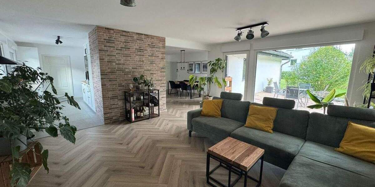Bungalow Vettelschoß - 5 Zimmer, 133 m&sup2;, 620.000&euro; | Angebot:25915553