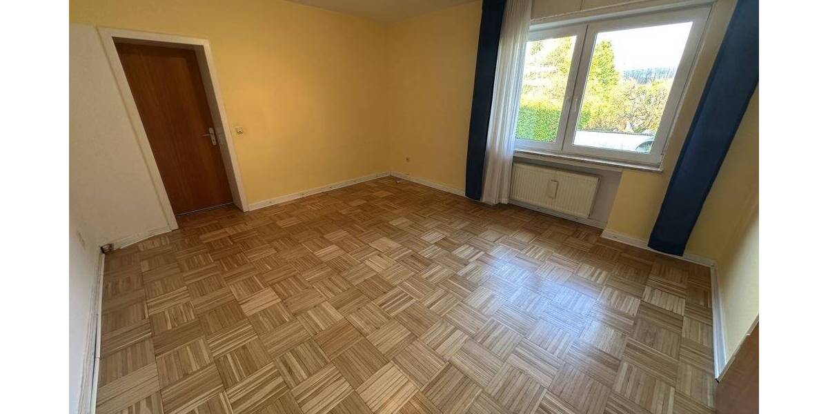 Einfamilienhaus Raubach - 9 Zimmer, 300 m&sup2;, 299.000&euro; | Angebot:25770006