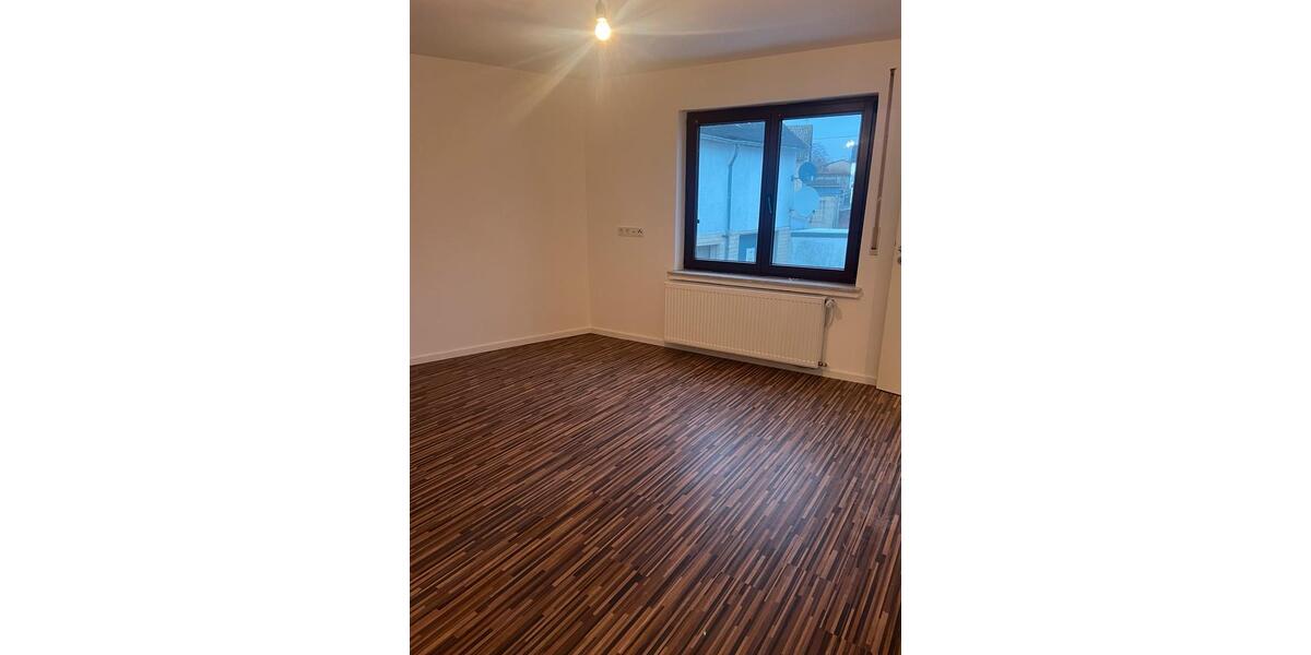 Etagenwohnung Montabaur - 3 Zimmer, 90 m&sup2;, 870&euro; | Angebot:25325903