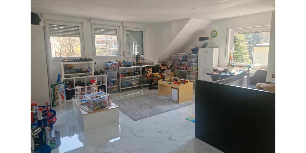 Einfamilienhaus Remagen - 8 Zimmer, 250 m&sup2;, 690.000&euro; | Angebot:26020976