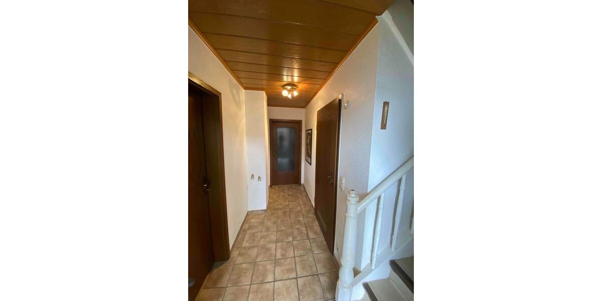 Einfamilienhaus Nickenich - 9 Zimmer, 175 m&sup2;, 449.000&euro; | Angebot:25171397