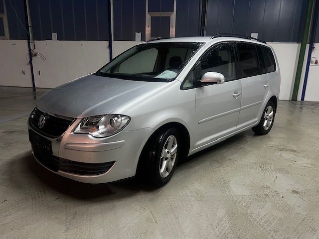 VW Touran 232.800 km 3.950 &euro; Mayen 56727