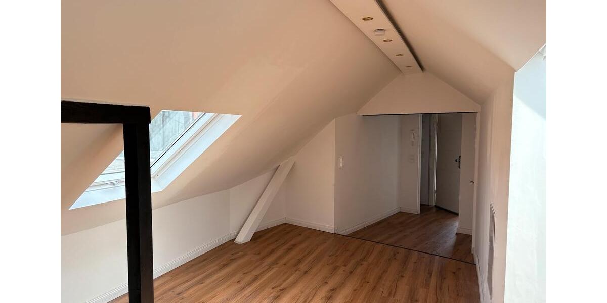 Dachgeschoßwohnung Koblenz Bisholder - 3 Zimmer, 72 m&sup2;, 1.000&euro; | Angebot:26647760
