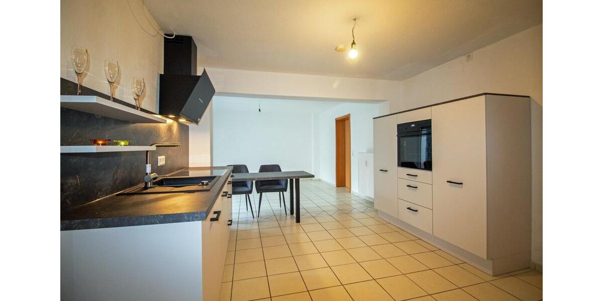 Terrassenwohnung Bad Breisig - 5 Zimmer, 146 m&sup2;, 1.200&euro; | Angebot:25899261