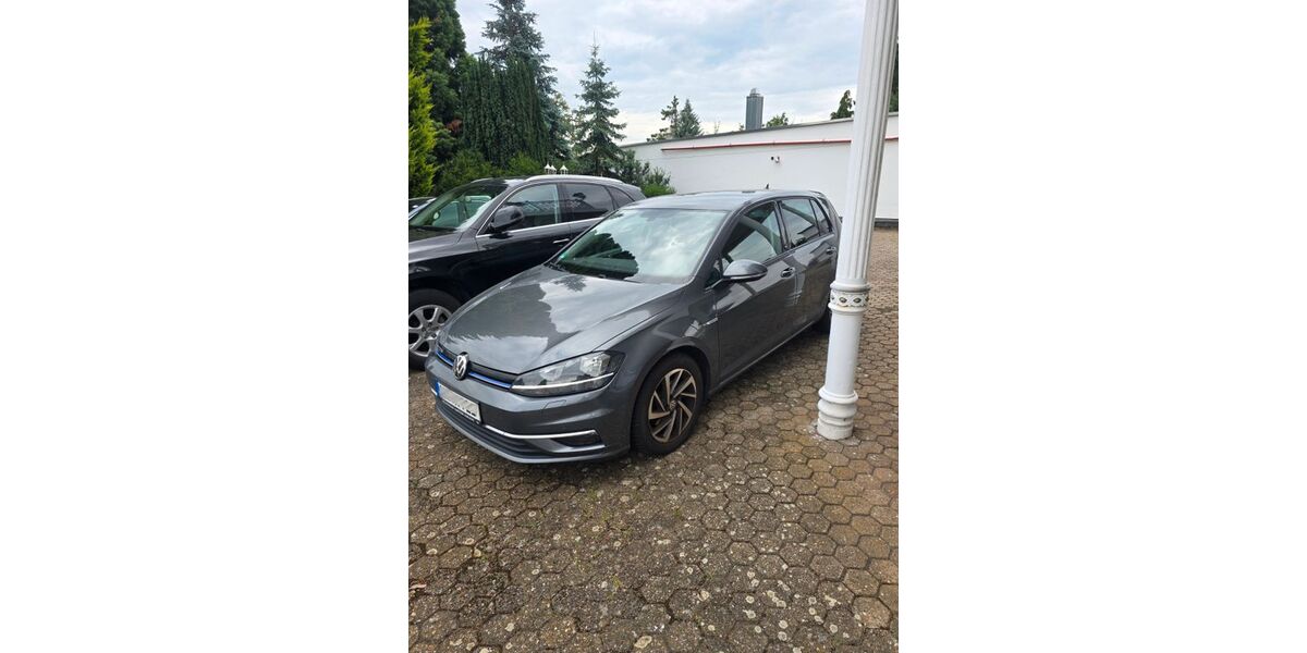 VW Golf 132.000 km 9.800 &euro; Koblenz am Rhein 56072