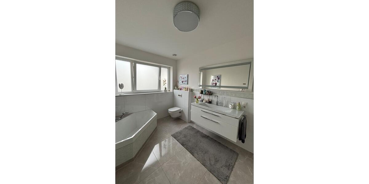Einfamilienhaus Mülheim-Kärlich Kärlich - 5.5 Zimmer, 230 m&sup2;, 2.900&euro; | Angebot:27606270