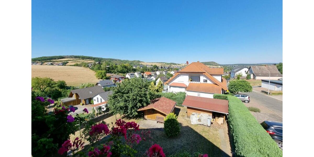 Dachgeschoßwohnung Niederzissen - 3 Zimmer, 76 m&sup2;, 700&euro; | Angebot:25639687