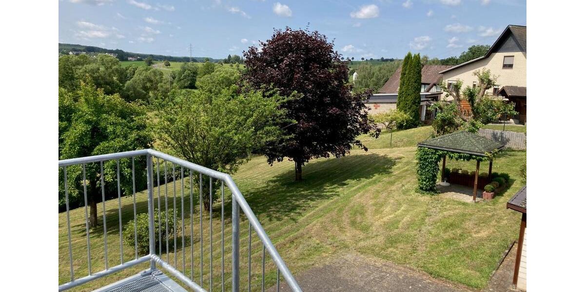 Etagenwohnung Steimel - 5 Zimmer, 120 m&sup2;, 900&euro; | Angebot:25483150