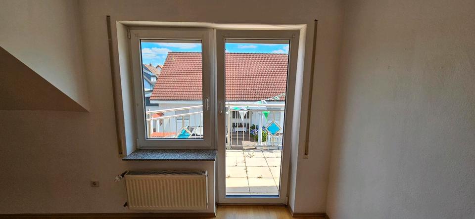 Dachgeschoßwohnung Mülheim-Kärlich Kärlich - 5 Zimmer, 105 m&sup2;, 1.000&euro; | Angebot:25419319