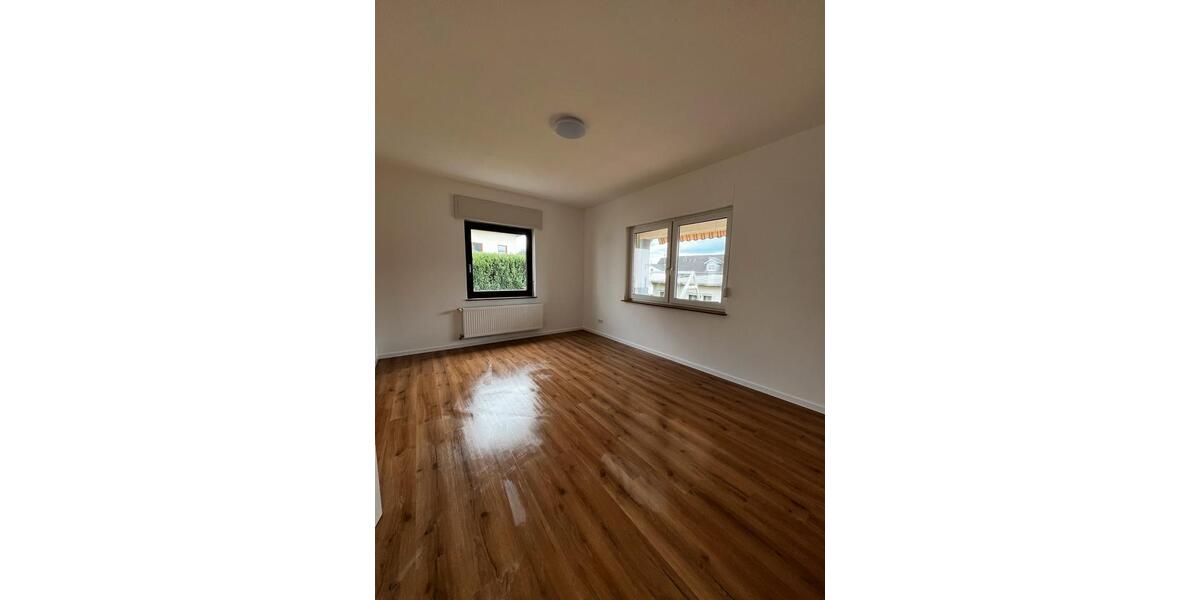 Erdgeschoßwohnung Kleinmaischeid - 4 Zimmer, 1 m&sup2;, 1.100&euro; | Angebot:26660701