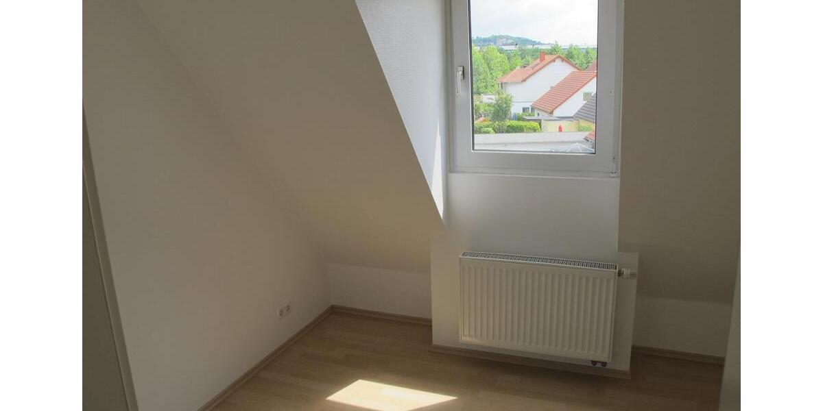 Dachgeschoßwohnung Bendorf - 5 Zimmer, 99 m&sup2;, 900&euro; | Angebot:26604288
