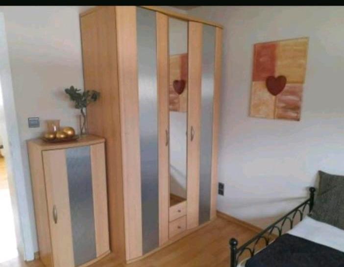 Etagenwohnung Ettringen - 1 Zimmer, 15 m&sup2;, 350&euro; | Angebot:22271517