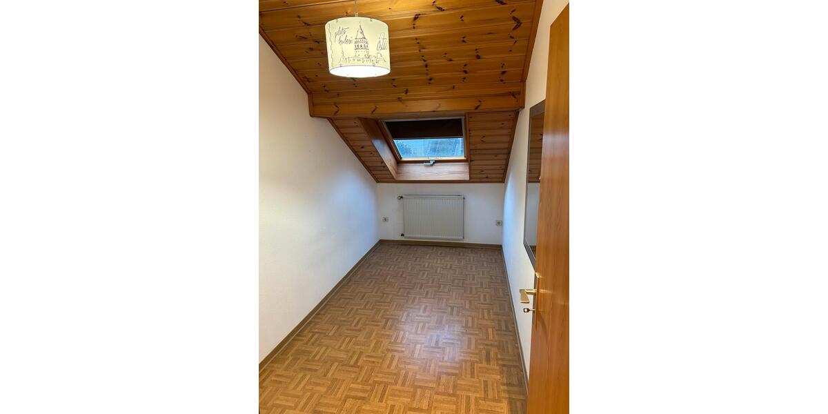 Dachgeschoßwohnung Bad Breisig - 2 Zimmer, 60 m&sup2;, 550&euro; | Angebot:25943993