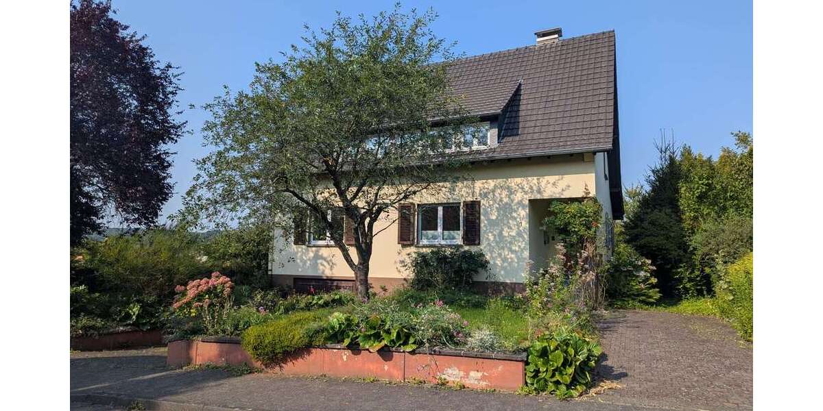 Einfamilienhaus Unkel - 7 Zimmer, 185 m&sup2;, 1.850&euro; | Angebot:23557102