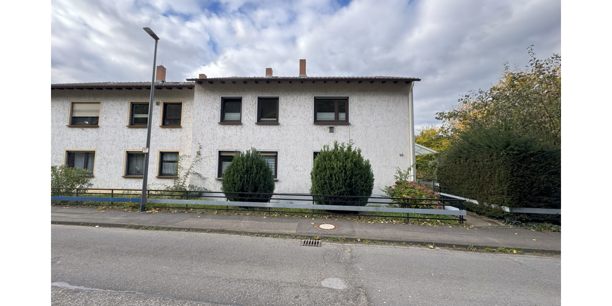 Etagenwohnung Lahnstein - 3 Zimmer, 100 m&sup2;, 199.000&euro; | Angebot:24069441