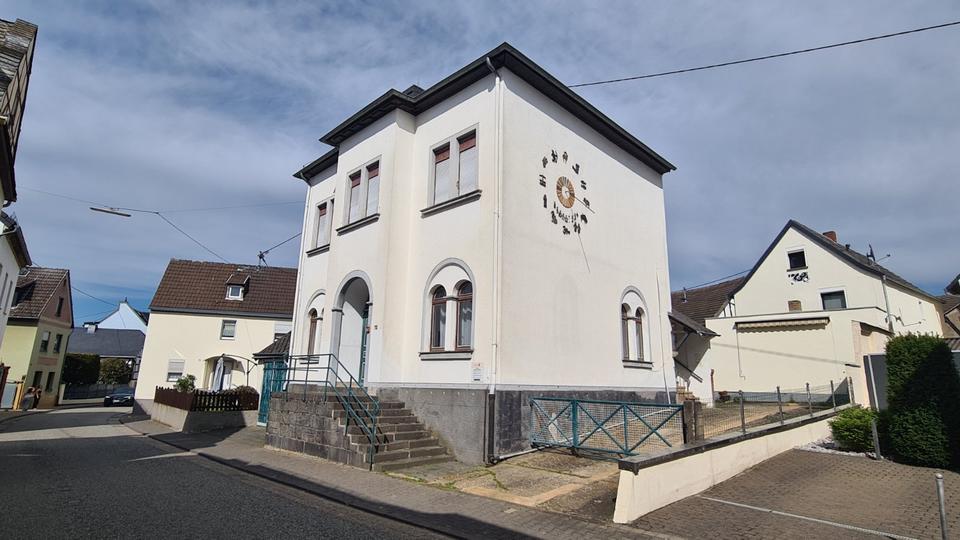 Mehrfamilienhaus, Wohnhaus Weitersburg Wüstenhof - 7 Zimmer, 277 m&sup2;, 325.000&euro; | Angebot:25539878