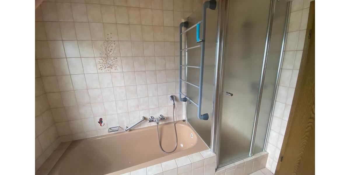 Dachgeschoßwohnung Koblenz Bubenheim - 4 Zimmer, 96 m&sup2;, 900&euro; | Angebot:26522600