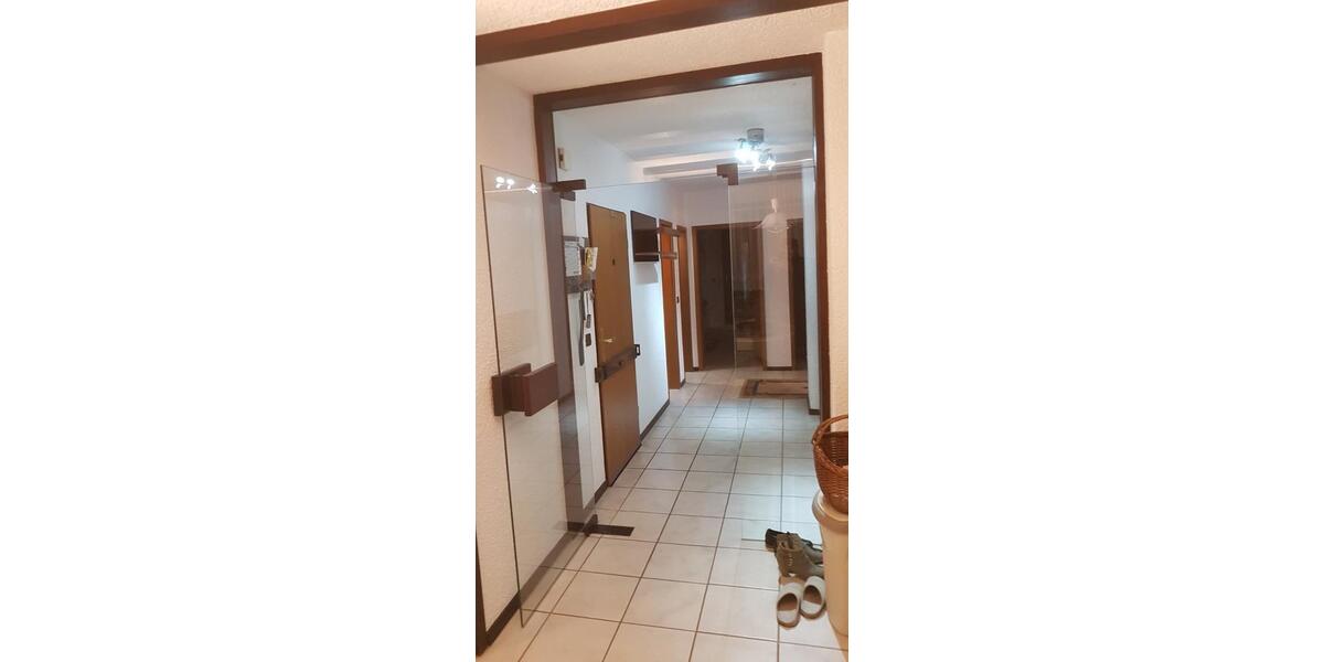 Dachgeschoßwohnung Rengsdorf - 3 Zimmer, 120 m&sup2;, 260.000&euro; | Angebot:22434108