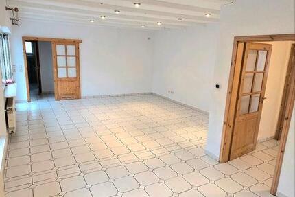 Wohnung Mülheim-Kärlich Kärlich - 4 Zimmer, 136 m&sup2;, 1.315&euro; | Angebot:26635138